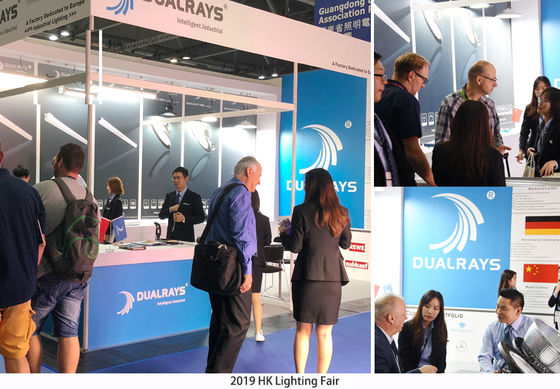 300W 150LPW HB5 super highbay com potência DIP (100%-80%-60%), 3 CCT e 30W@3 HRS Função de emergência opcional